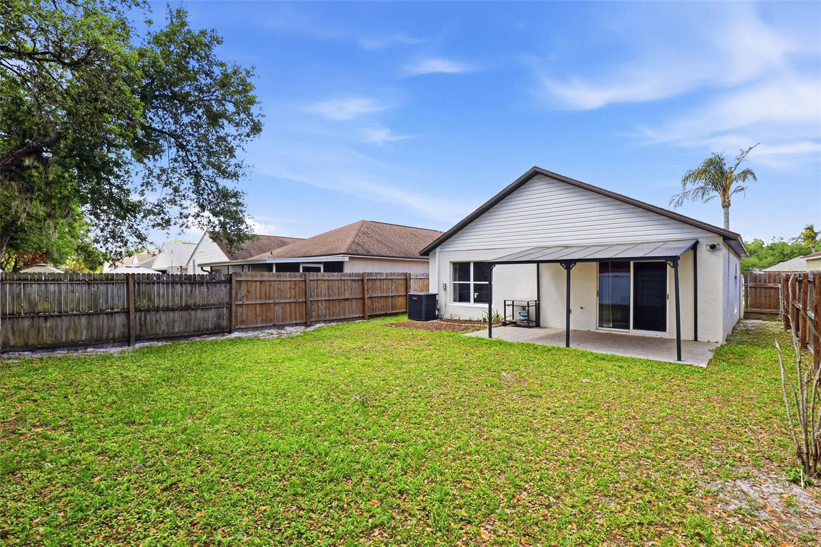 5916 LAKE FRONT DR — photo 32