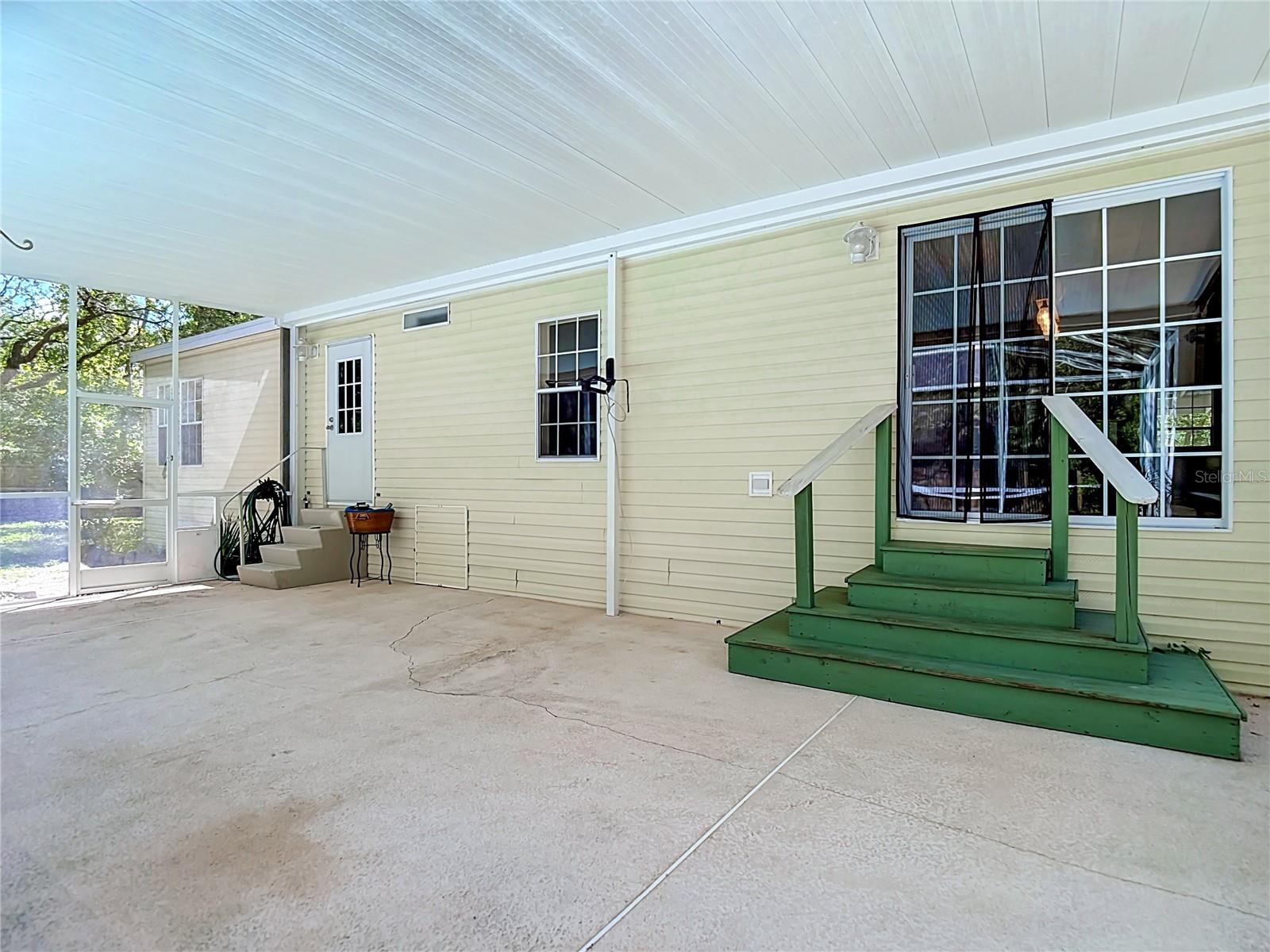 17235 CARLESIMO AVE — photo 37