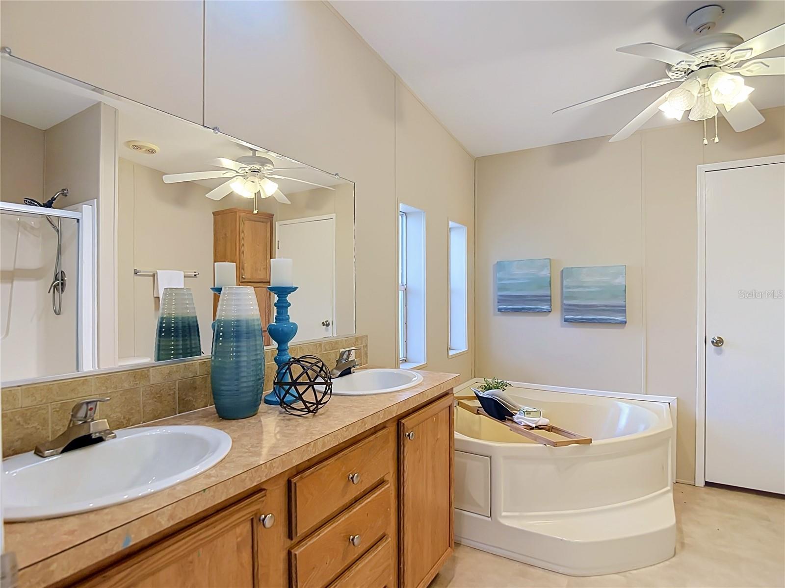 17235 CARLESIMO AVE — photo 27