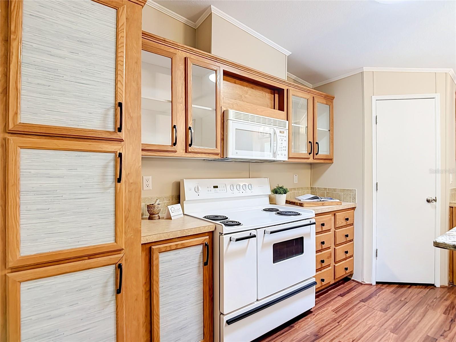 17235 CARLESIMO AVE — photo 14