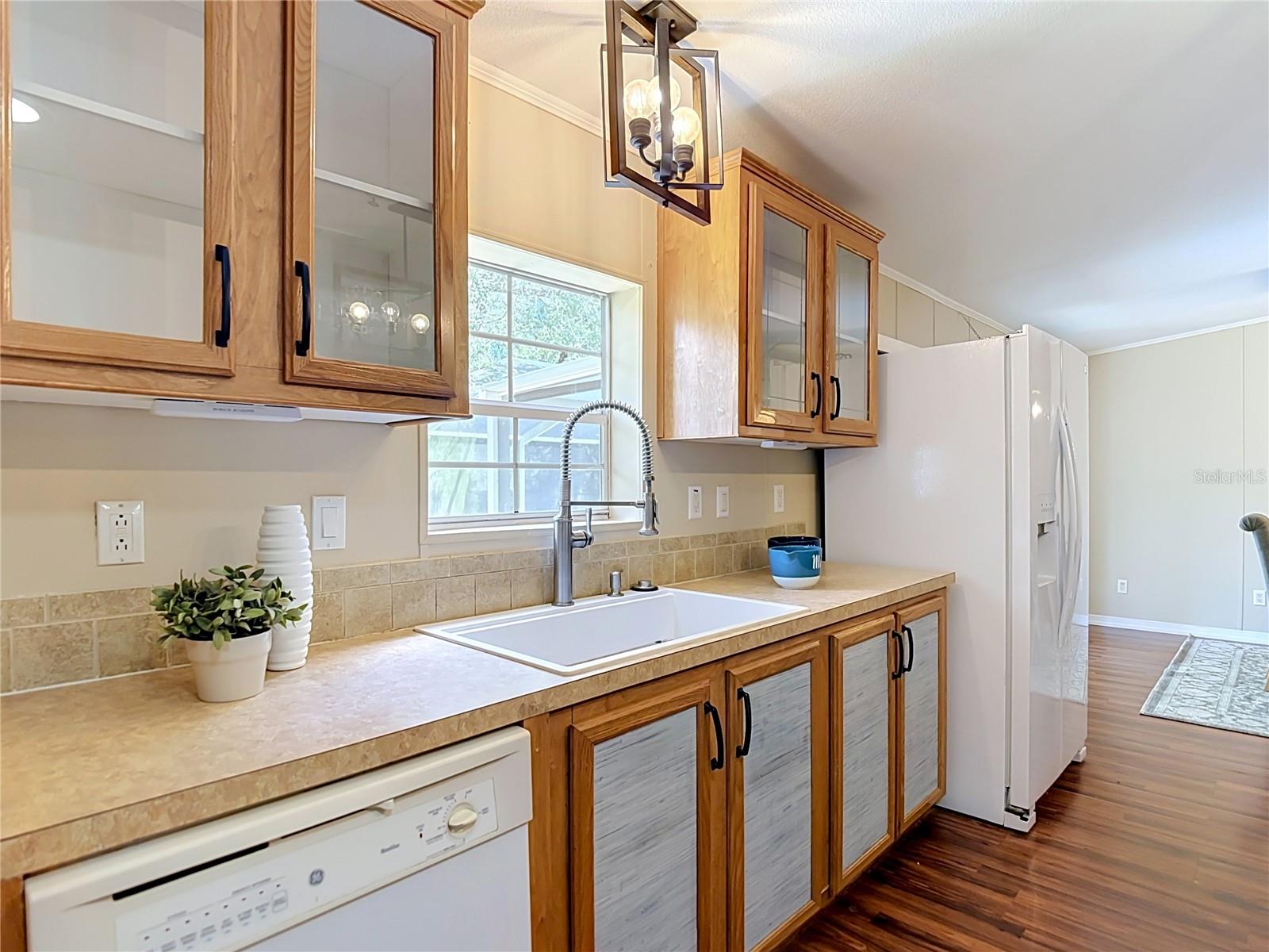 17235 CARLESIMO AVE — photo 13