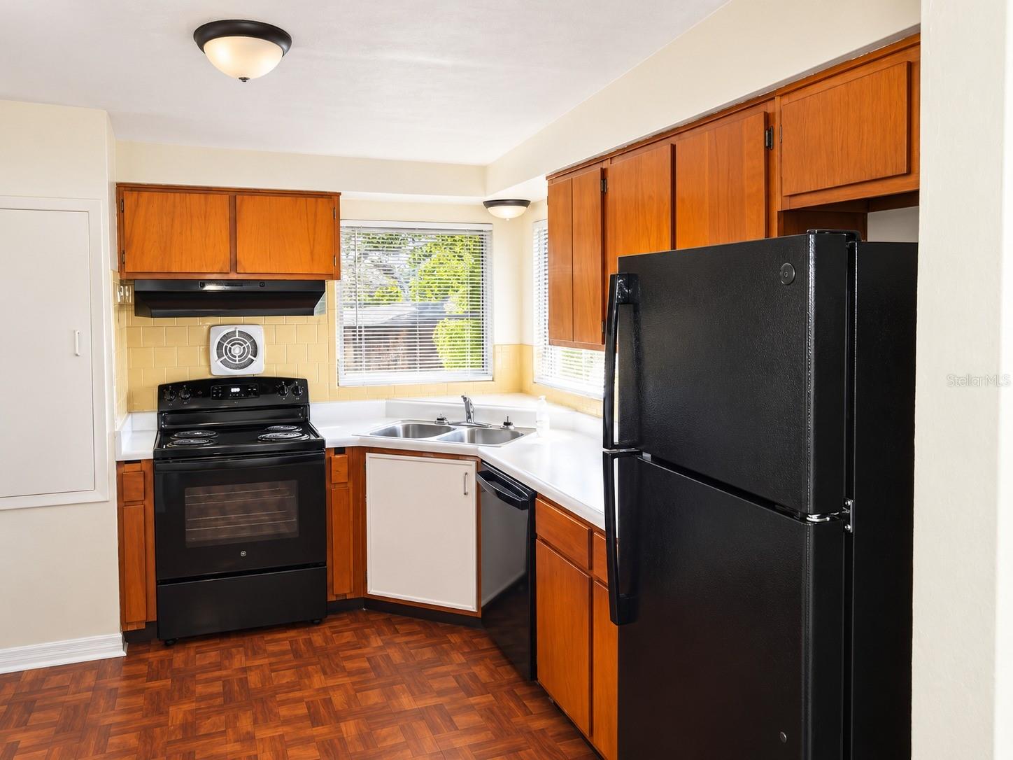 446 NEW YORK AVE — photo 4