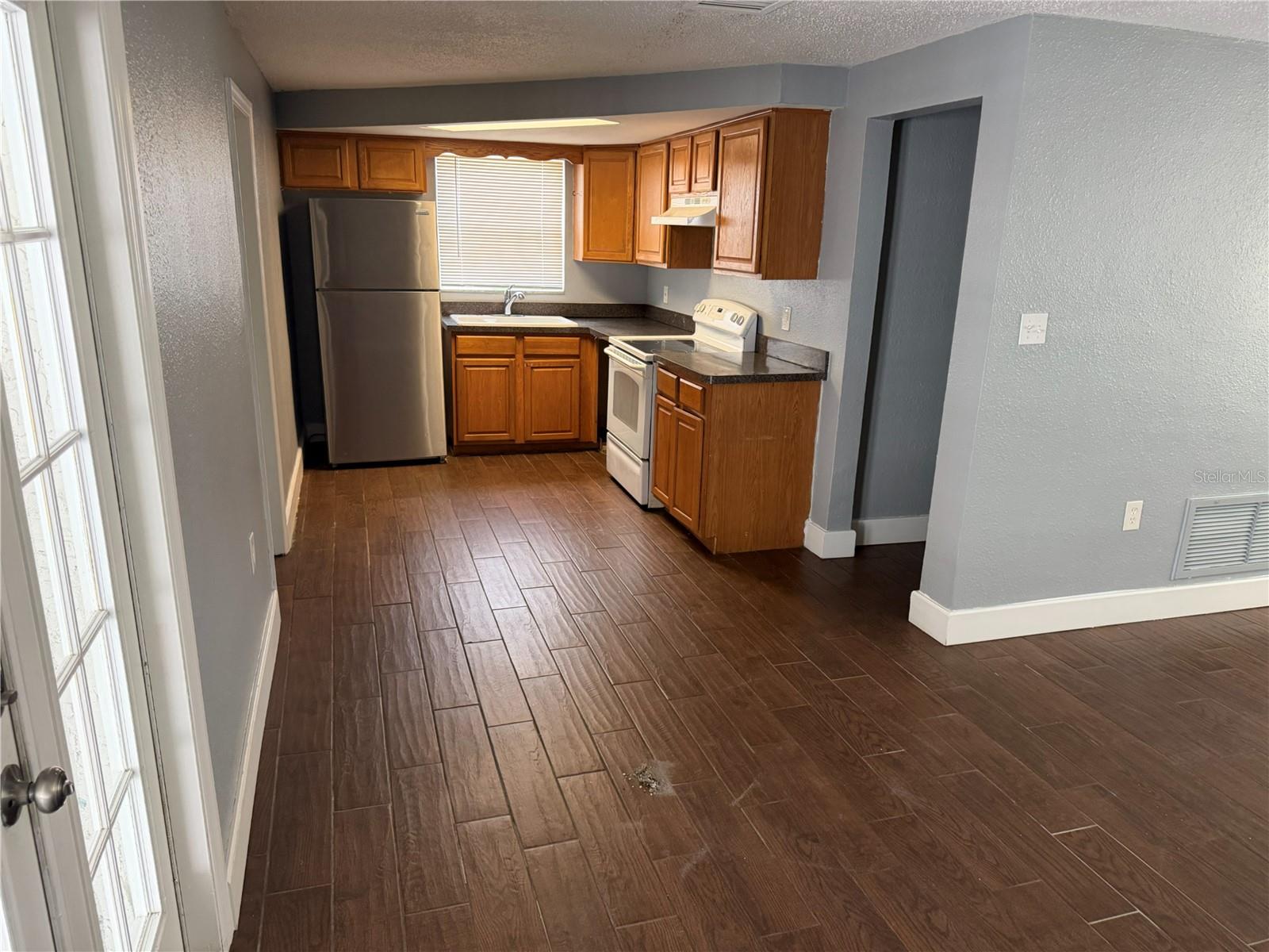 10010 REGENCY PARK BLVD — photo 4