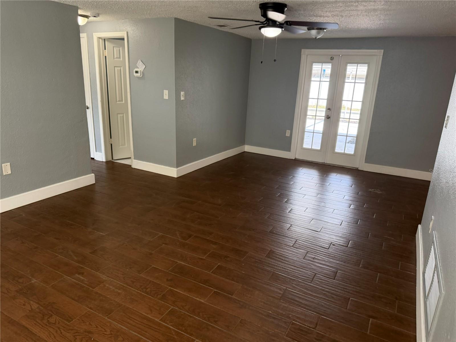 10010 REGENCY PARK BLVD — photo 3