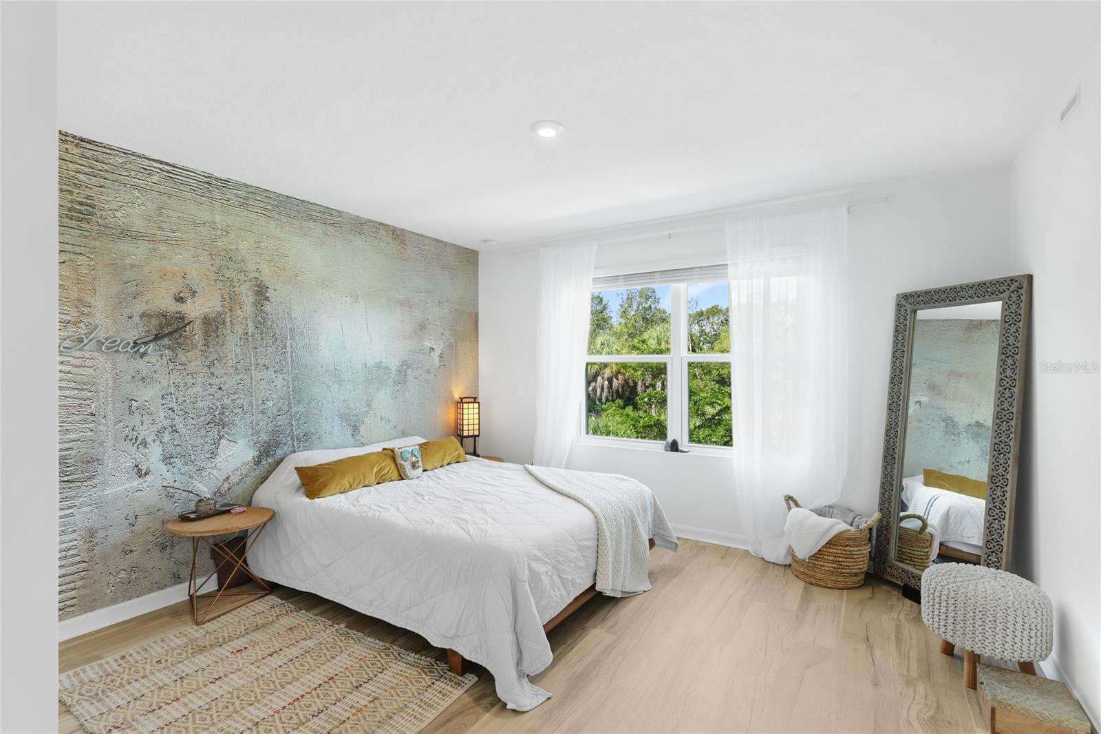 8605 LUNAR SKYE ST — photo 18