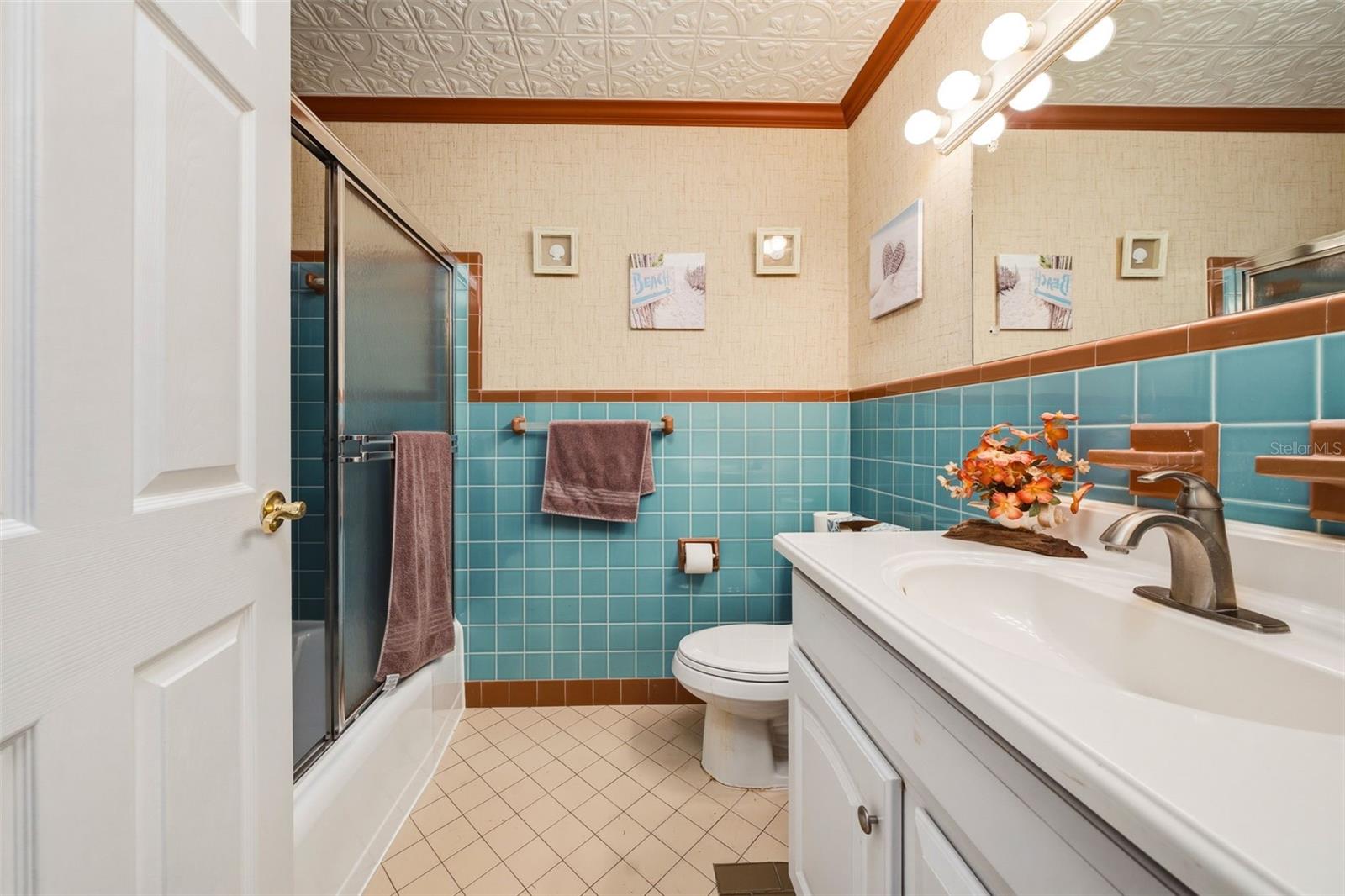 133 HOLLY AVE — photo 37