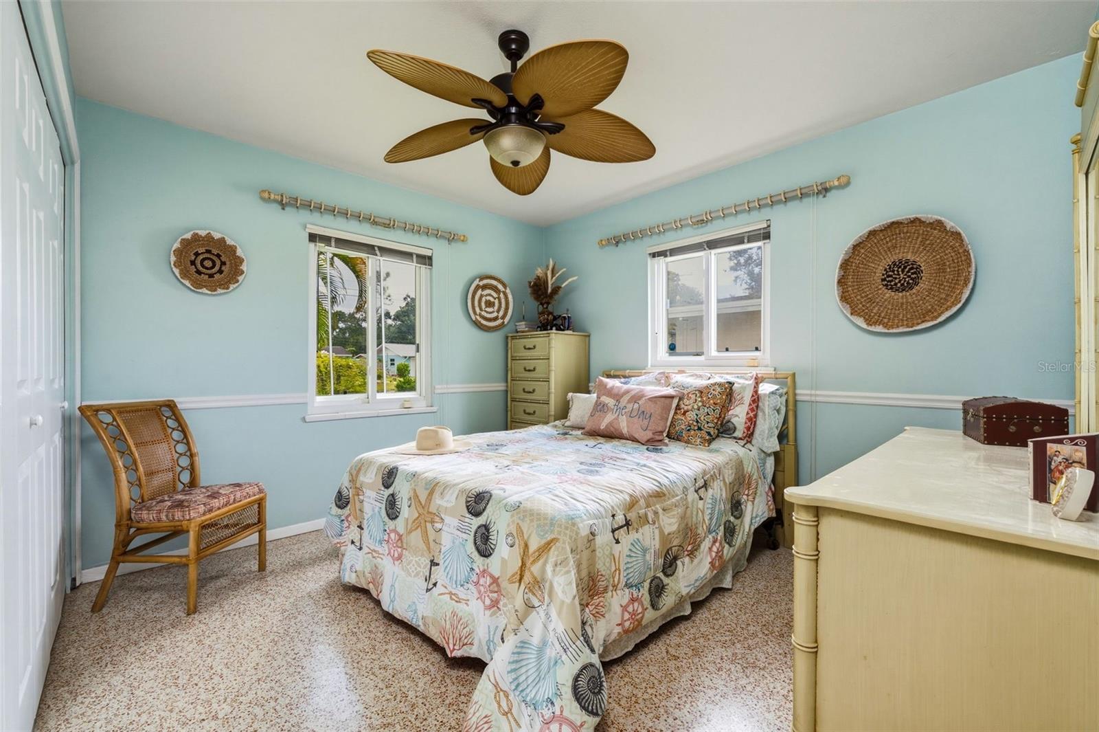 133 HOLLY AVE — photo 35