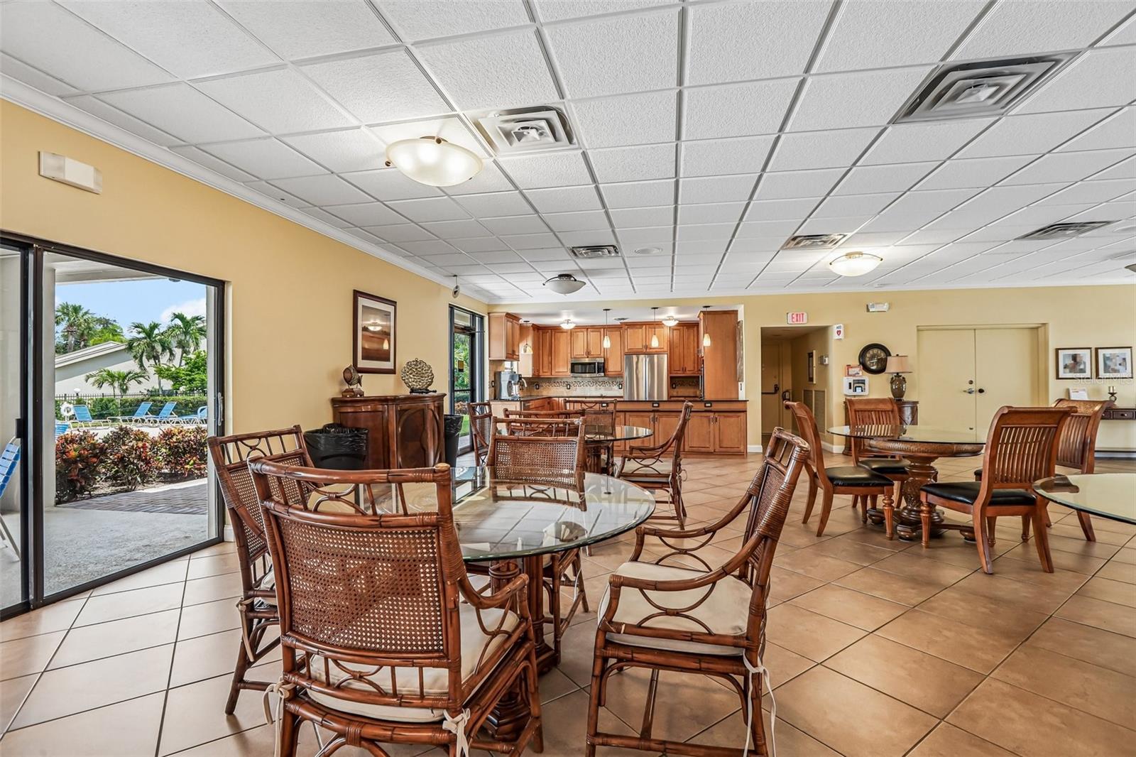 1332 PASADENA AVE S #207 — photo 42