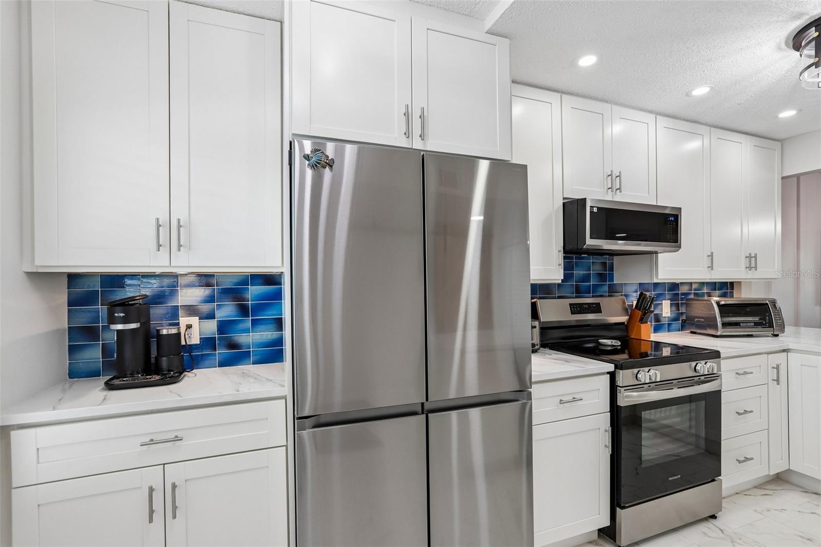 1332 PASADENA AVE S #207 — photo 8