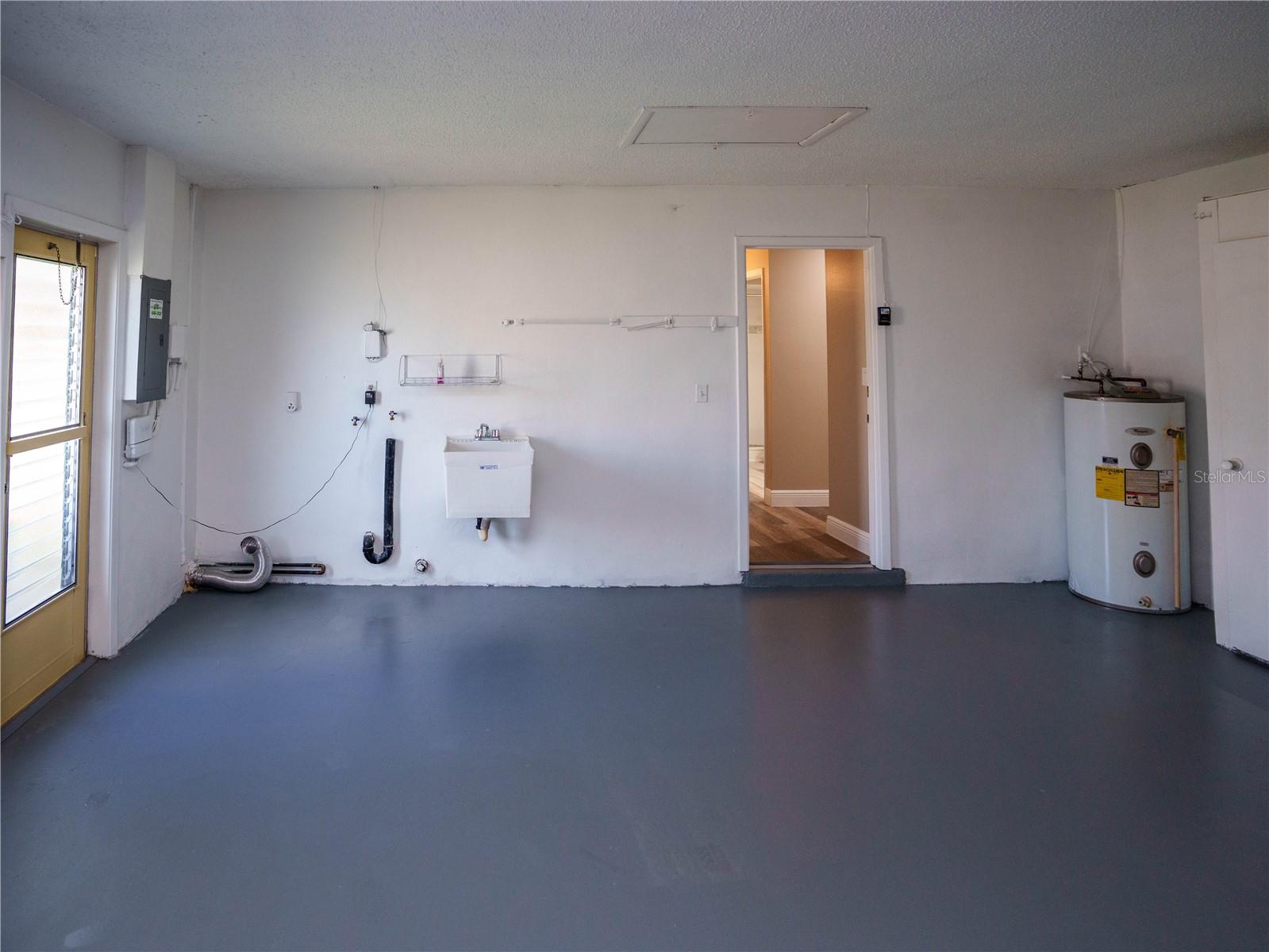 1630 BYRNEDALE CT — photo 22