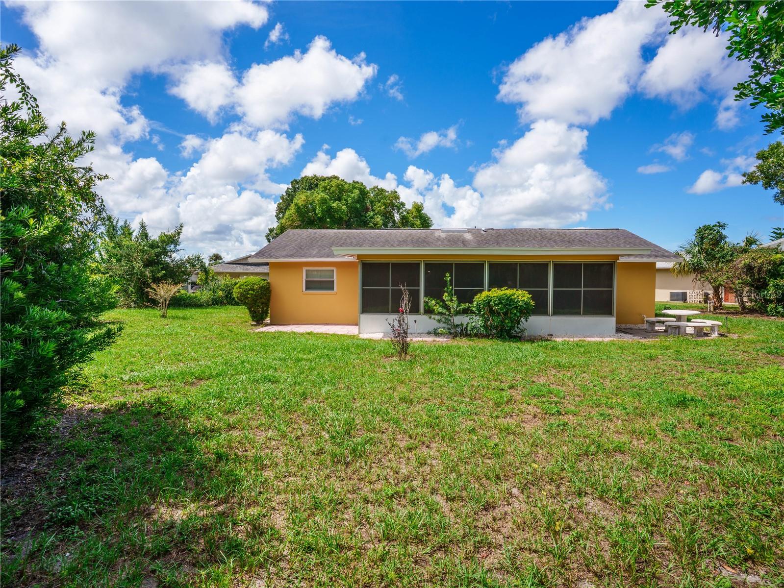 1630 BYRNEDALE CT — photo 28