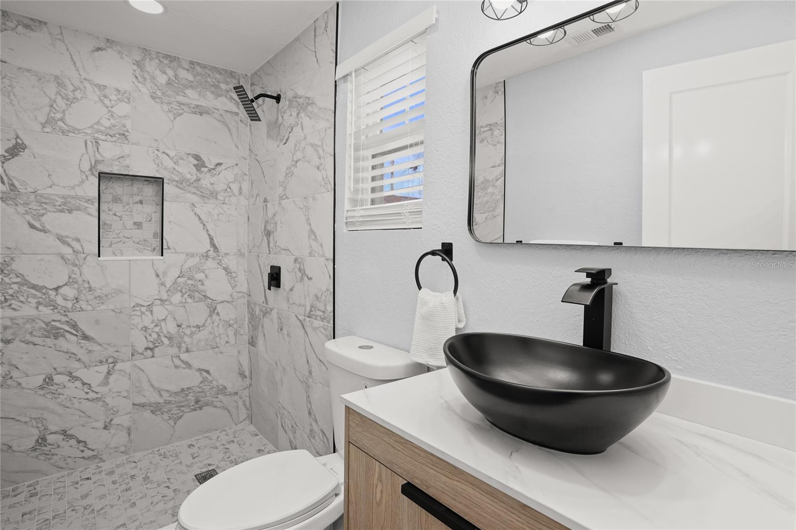2601 W SAINT CONRAD ST — photo 6
