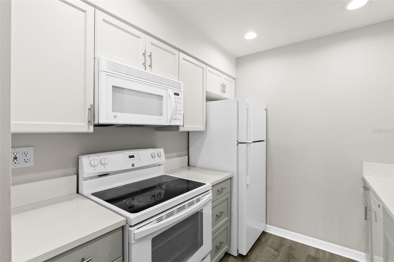 350 79TH AVE N #134 — photo 8