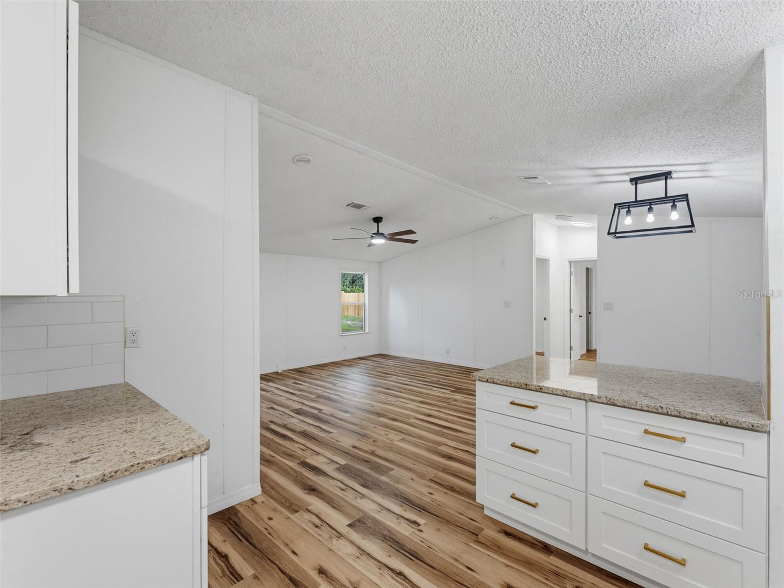 9637 PASSAIC DR — photo 35