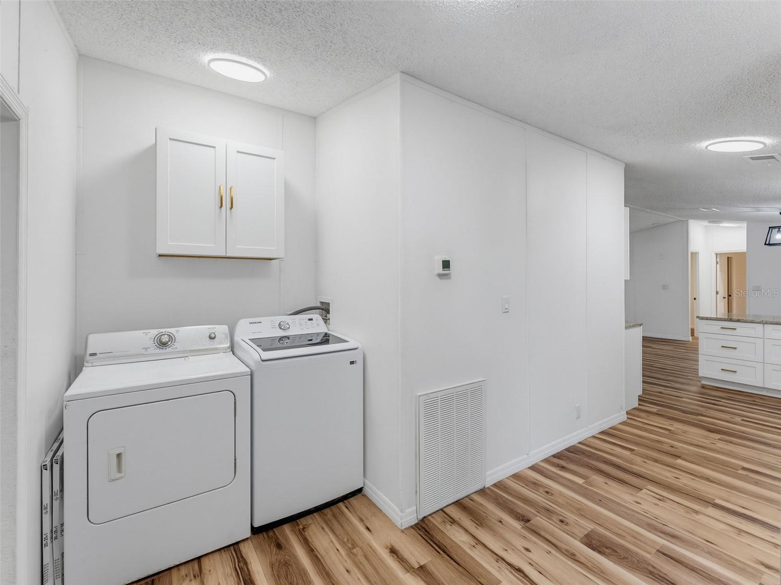 9637 PASSAIC DR — photo 38