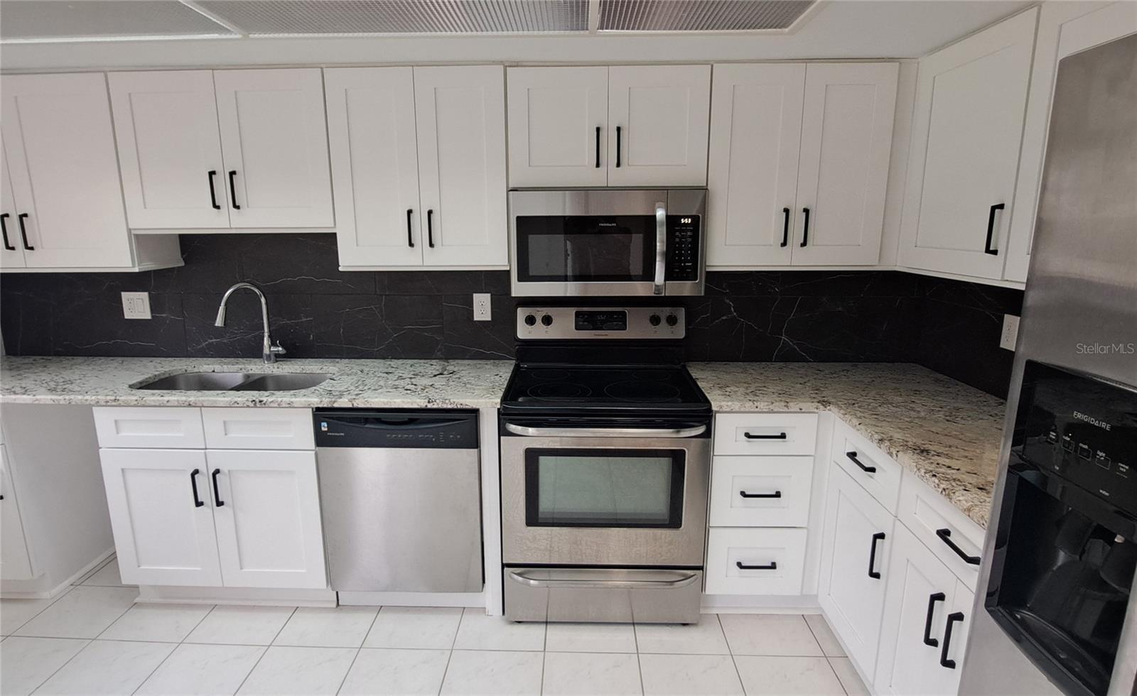 60 KAY CT — photo 7