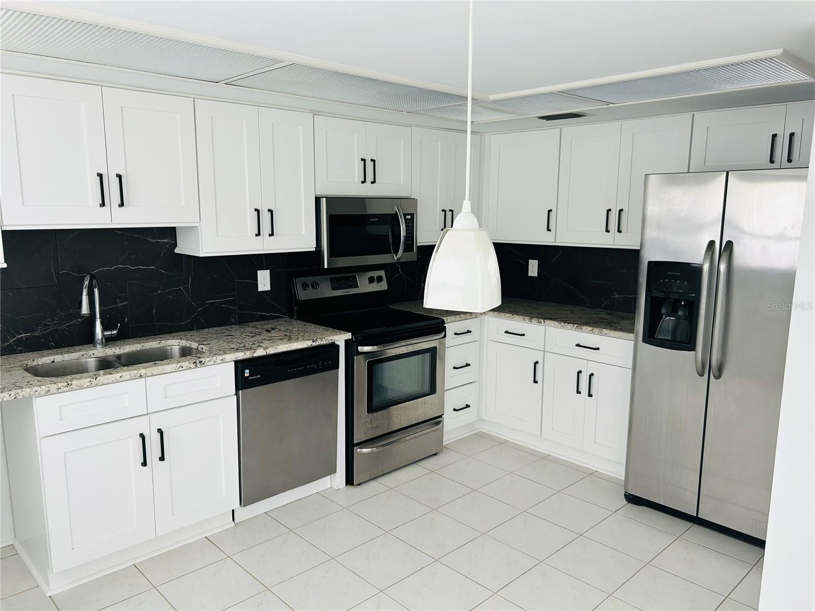 60 KAY CT — photo 6