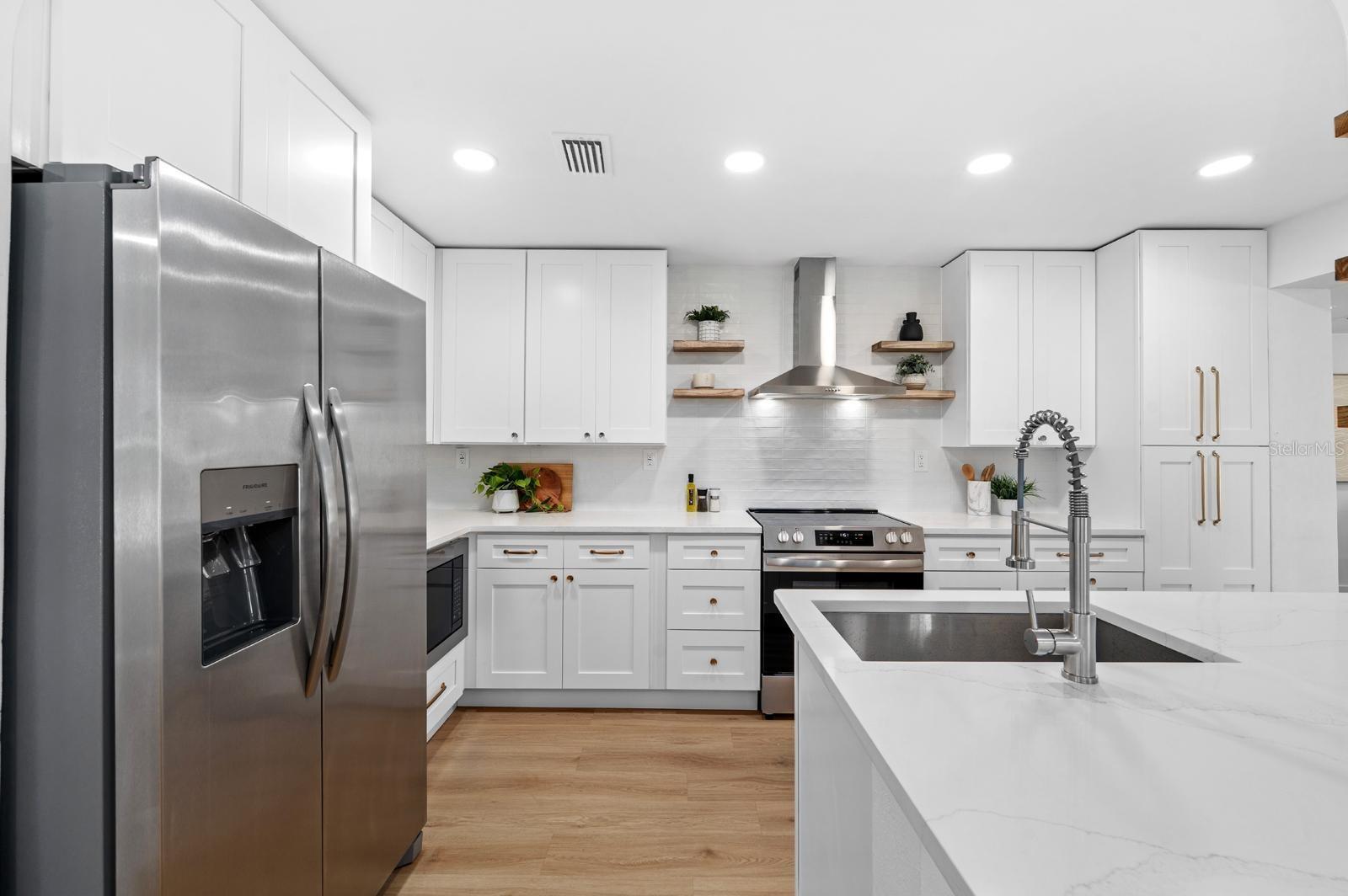 1230 E HENRY AVE — photo 8