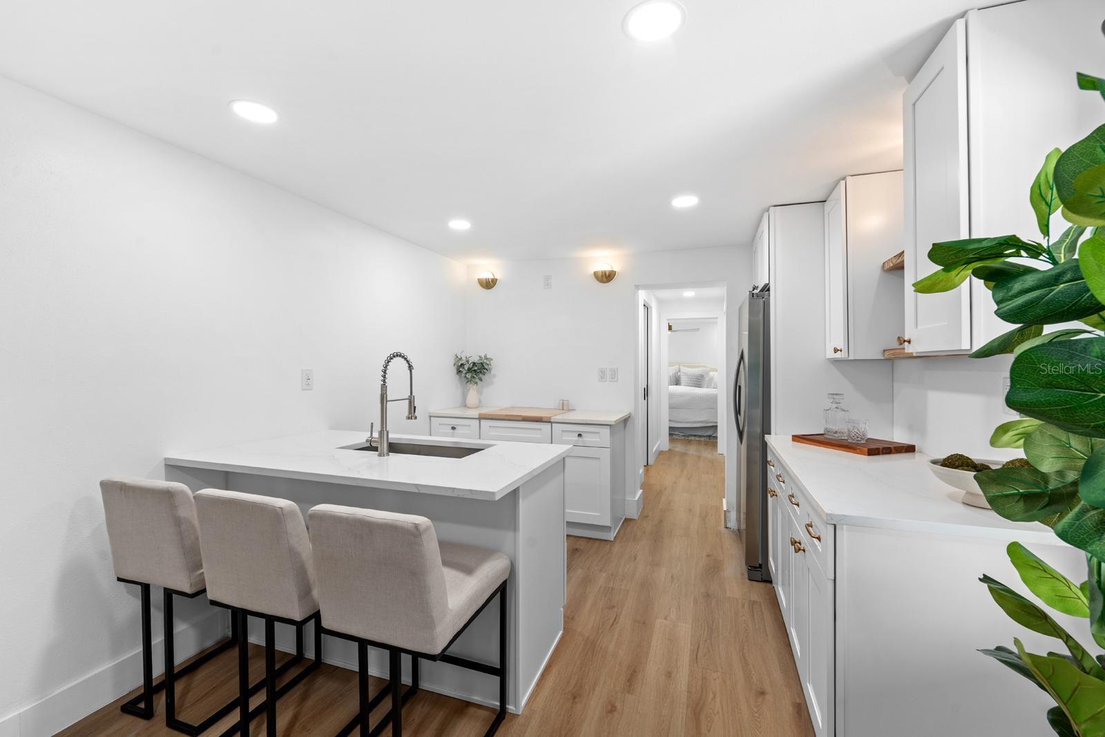 1230 E HENRY AVE — photo 24