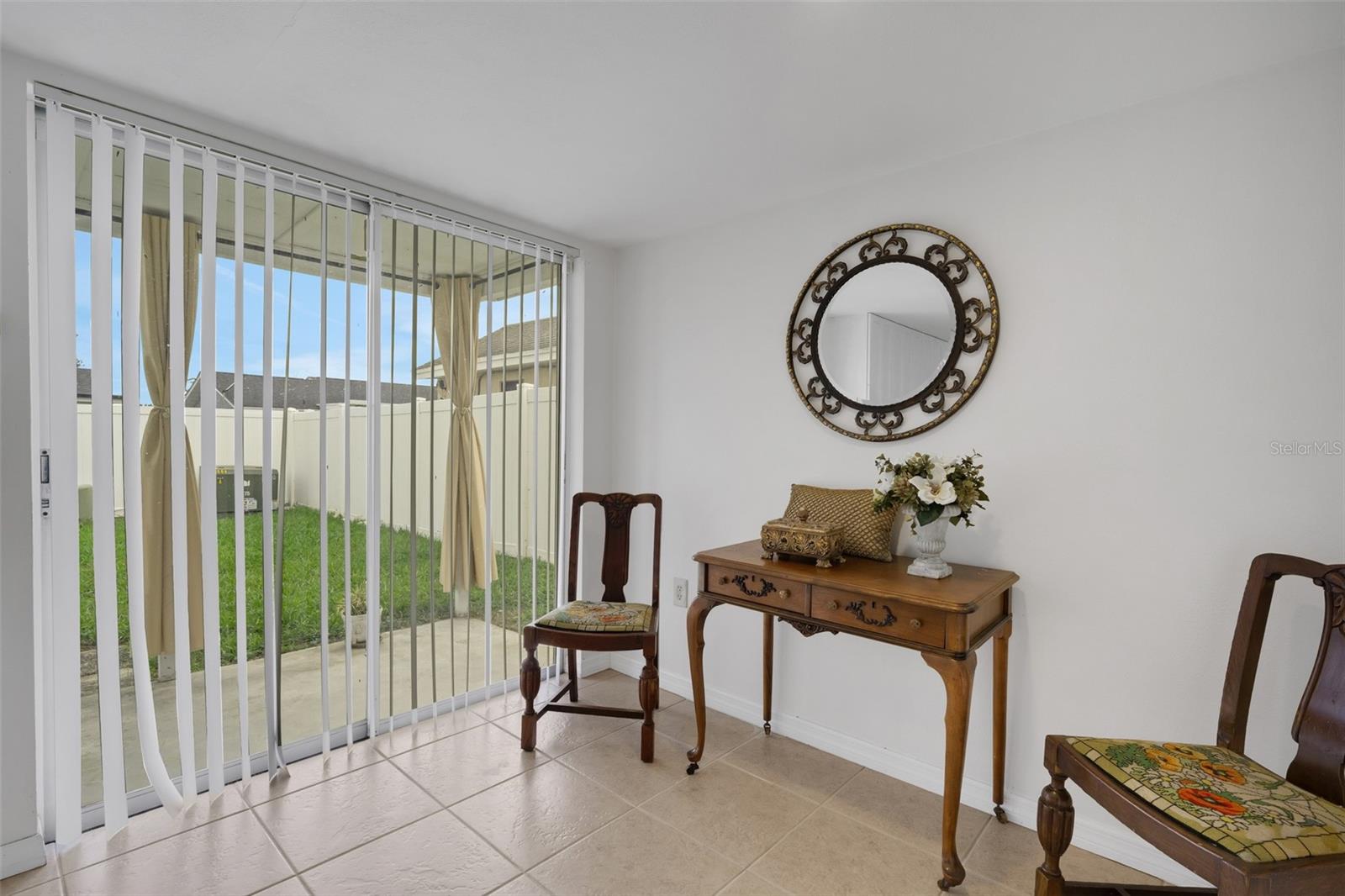 7234 OAKSHIRE DR — photo 14