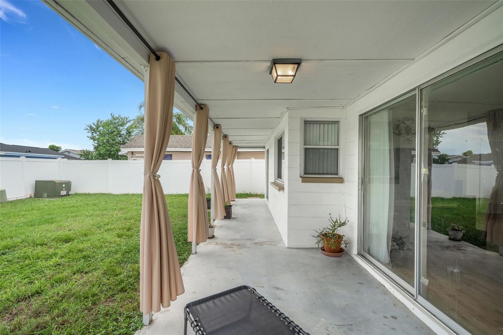 7234 OAKSHIRE DR — photo 24