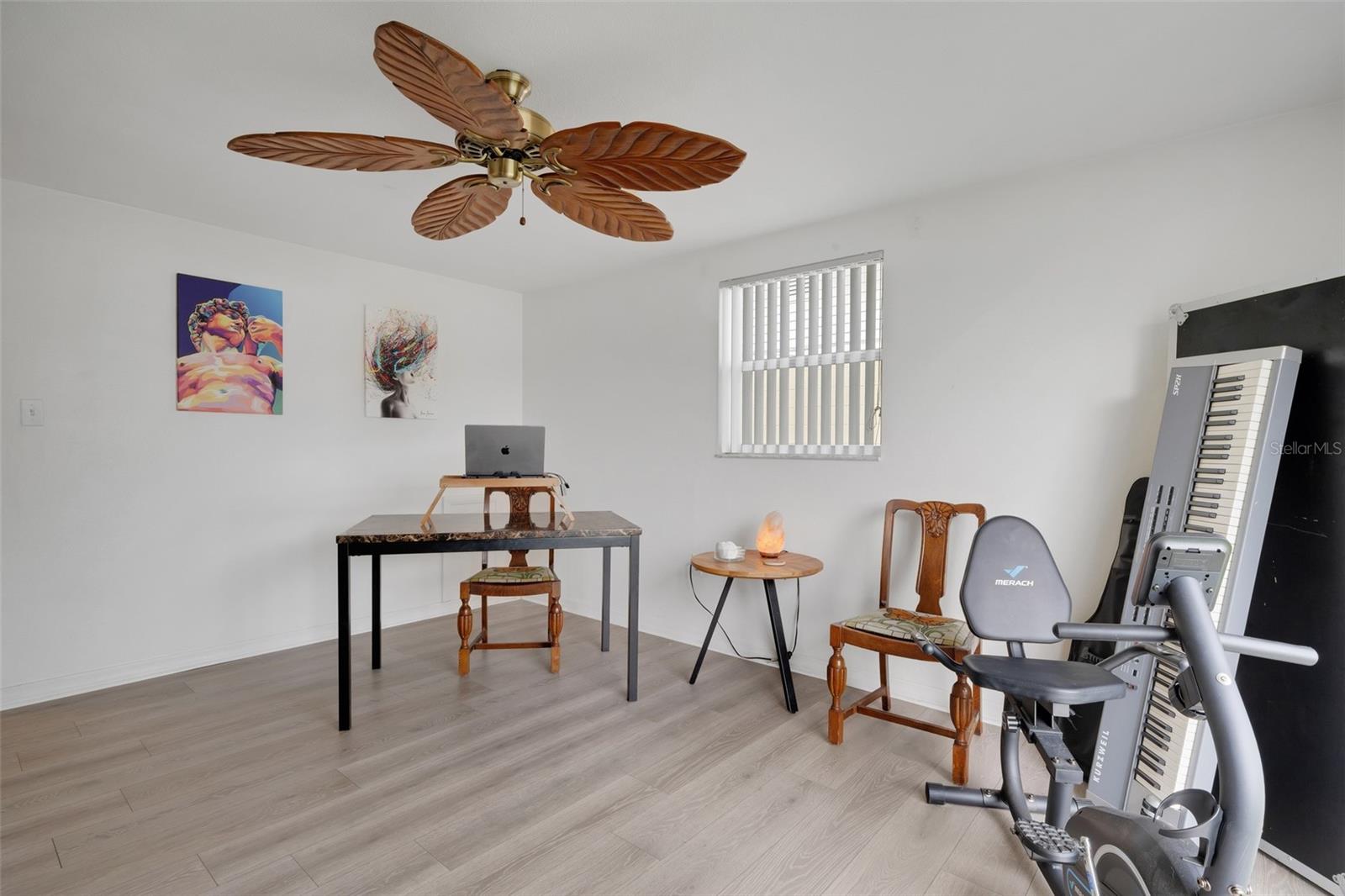 7234 OAKSHIRE DR — photo 15