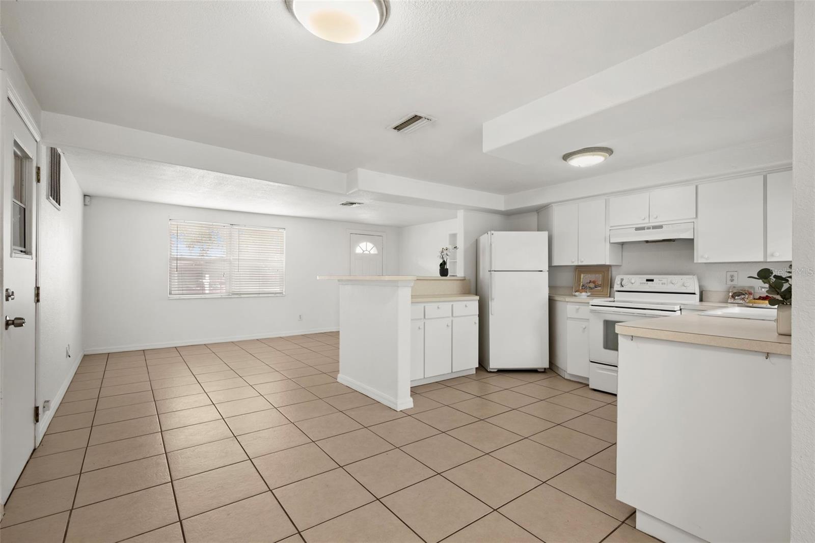 3438 KIMBERLY OAKS DR — photo 9