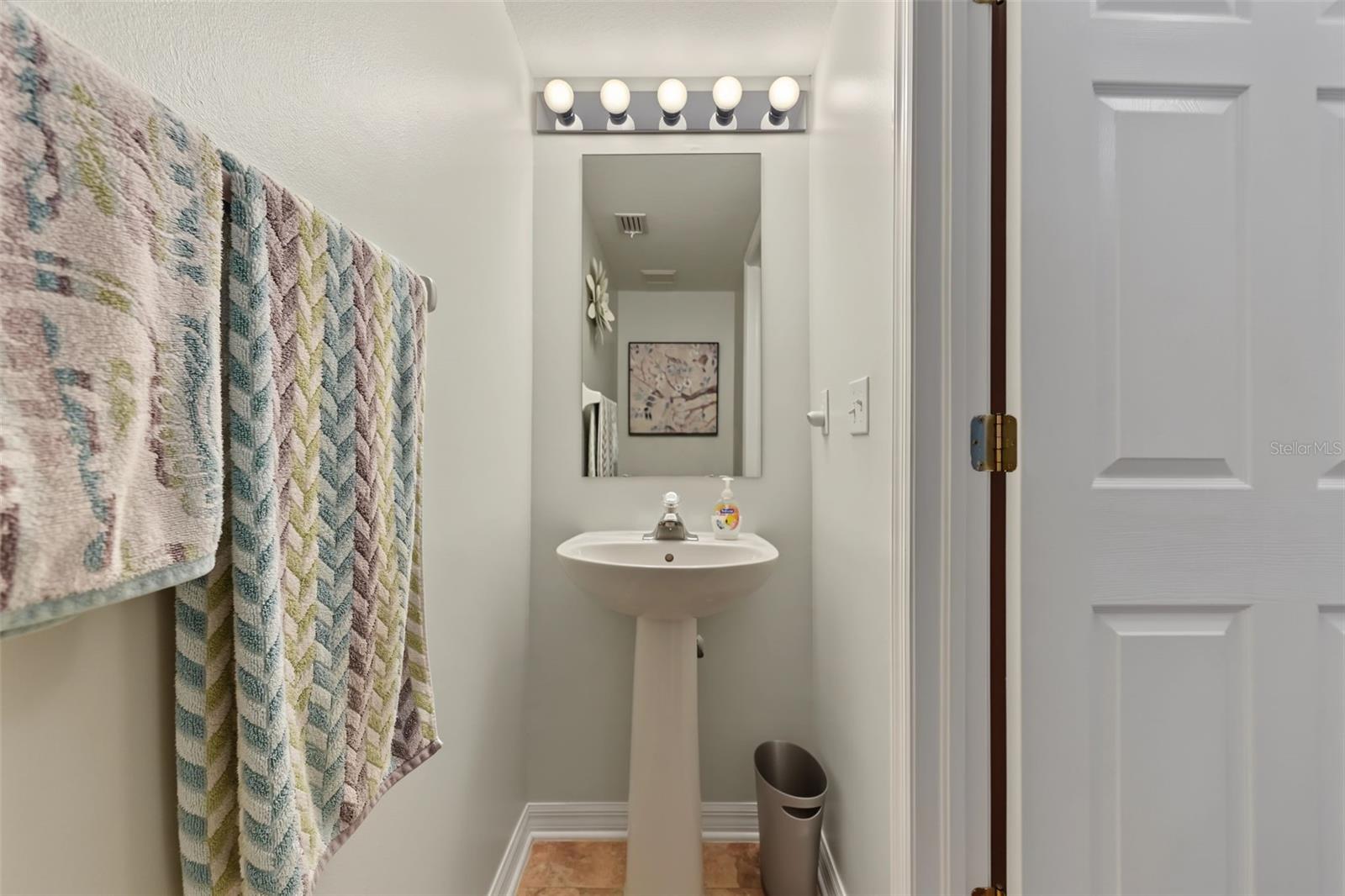 3061 OVERLOOK PL — photo 37