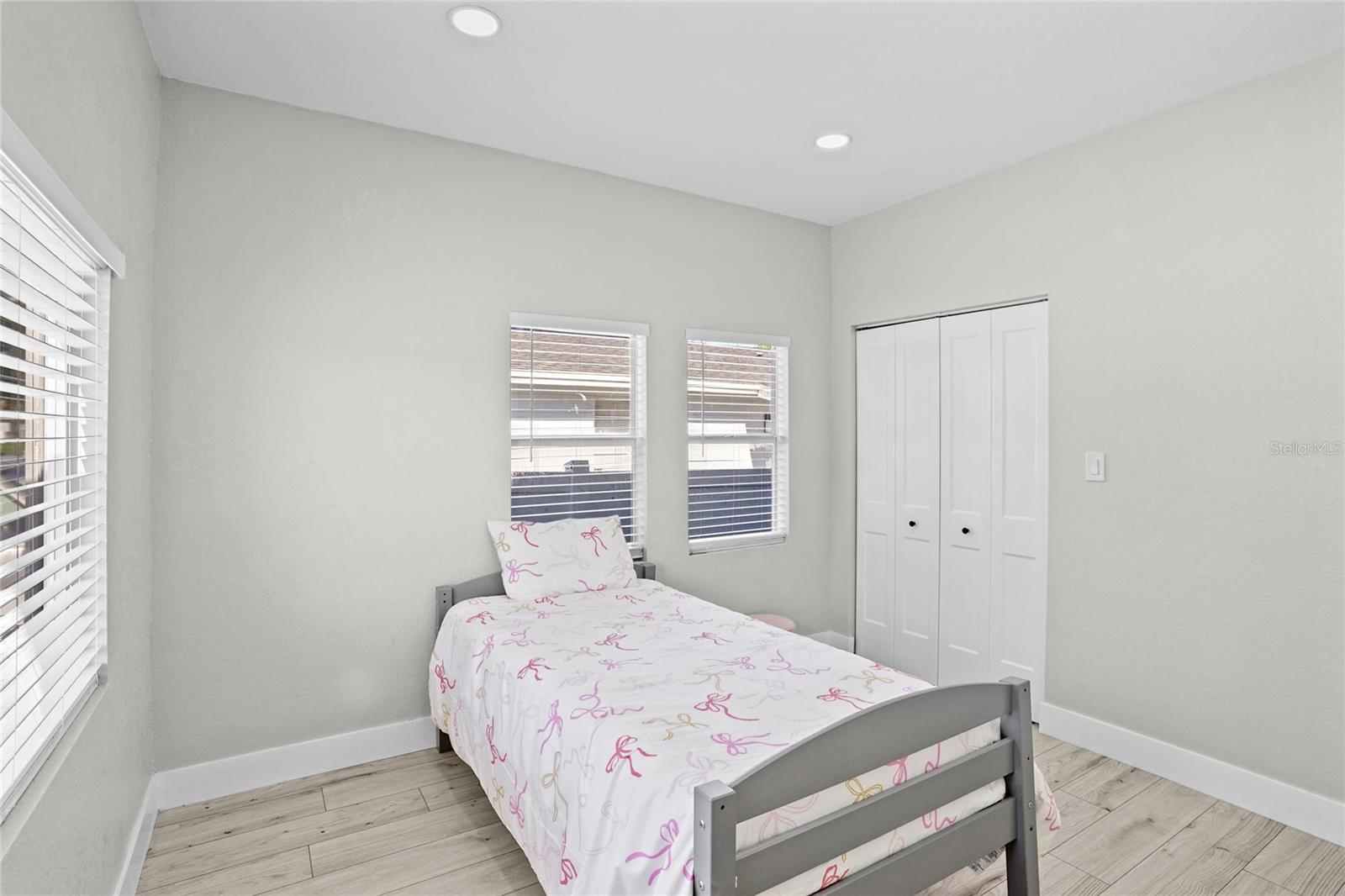 2603 W SAINT CONRAD ST — photo 12