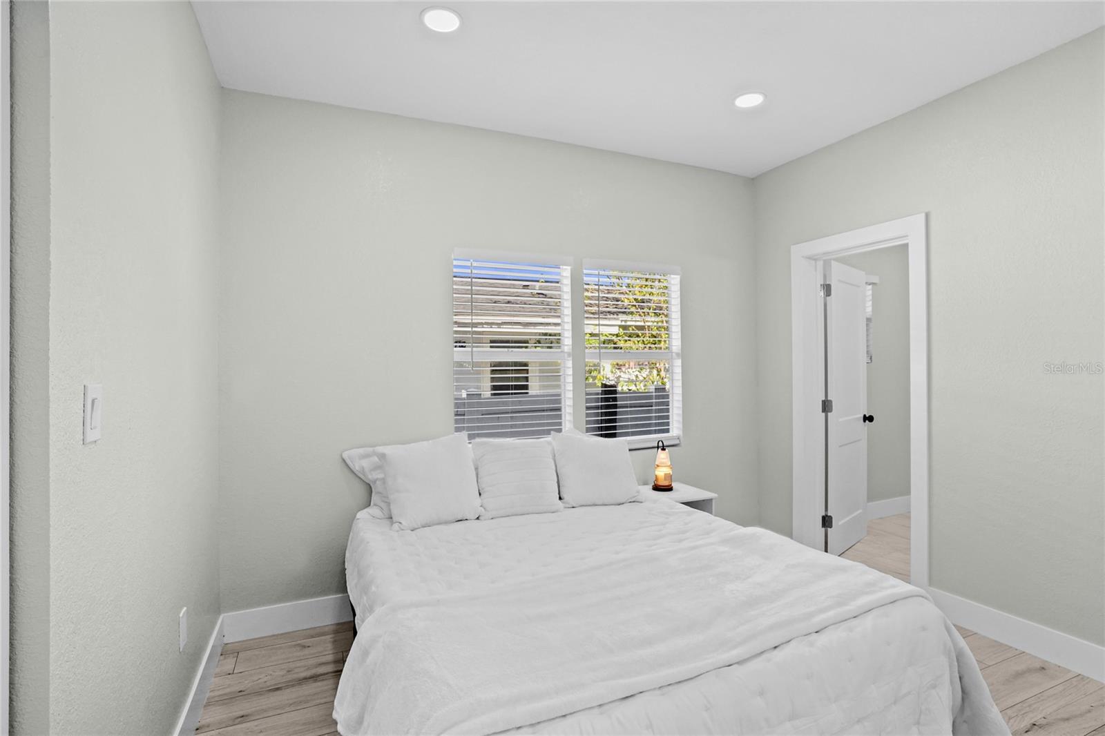 2603 W SAINT CONRAD ST — photo 7