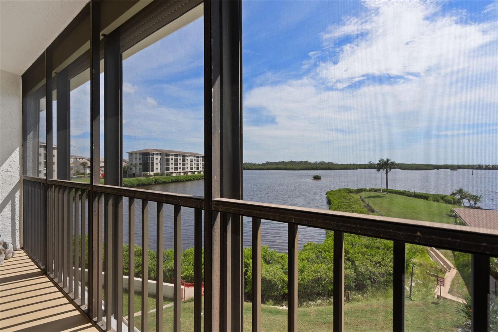 4650 BAY BLVD #1021 — photo 33