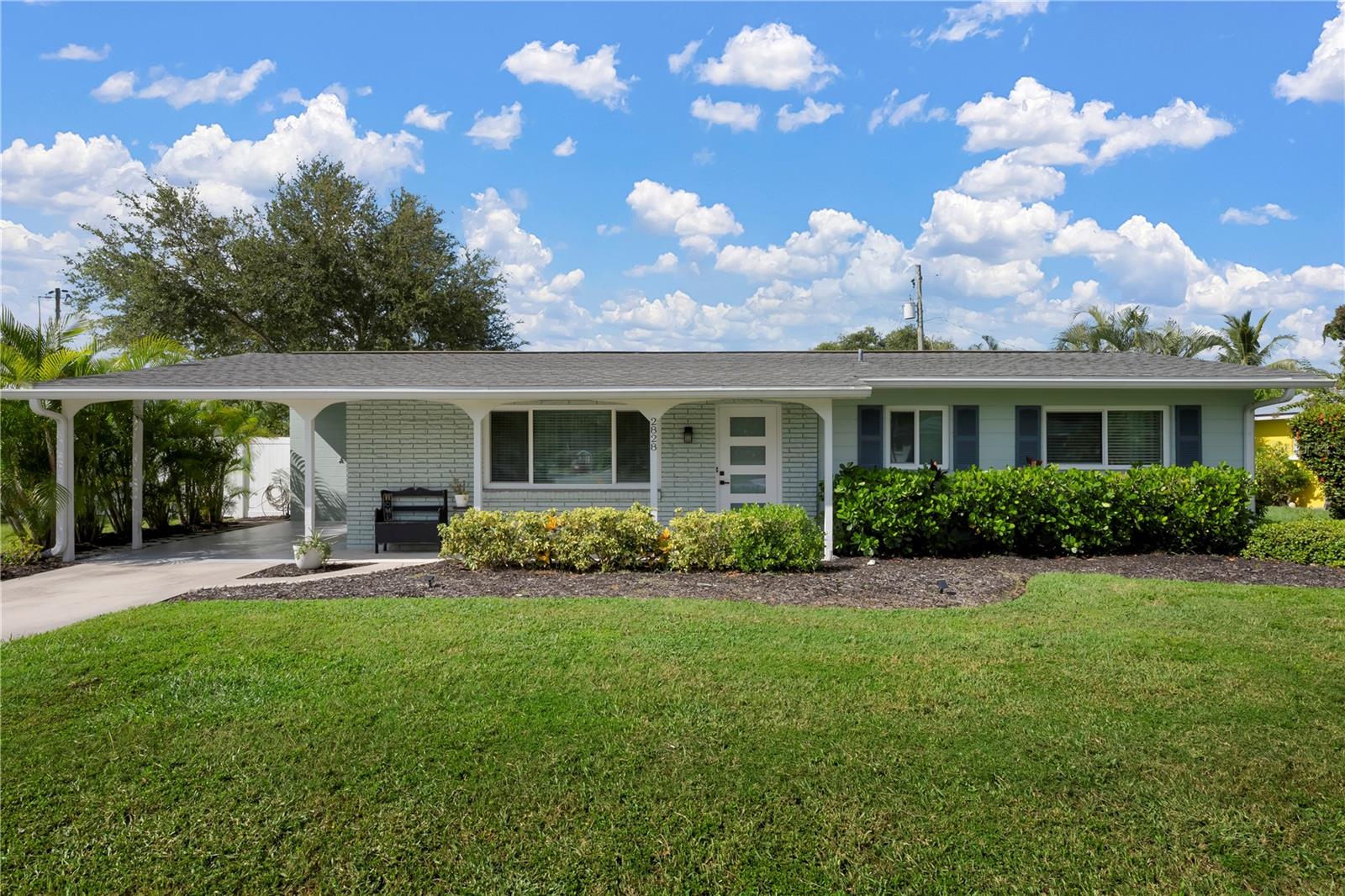 2828 GULF GATE DR — photo 5