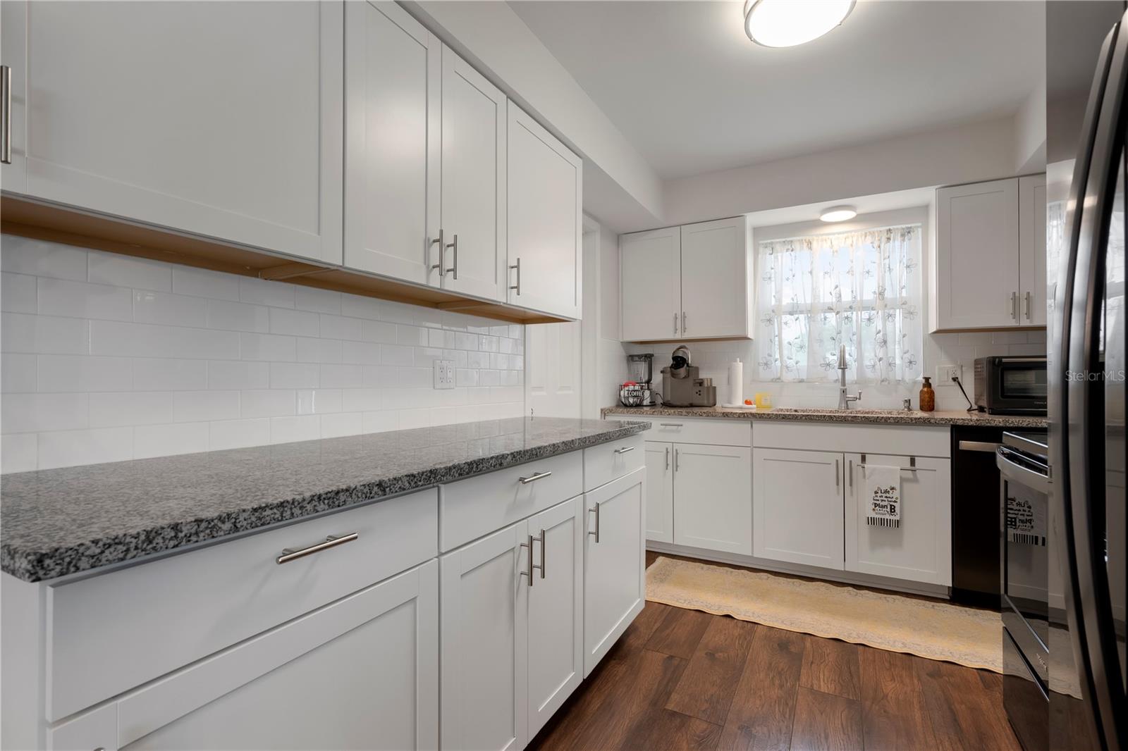 2828 GULF GATE DR — photo 16
