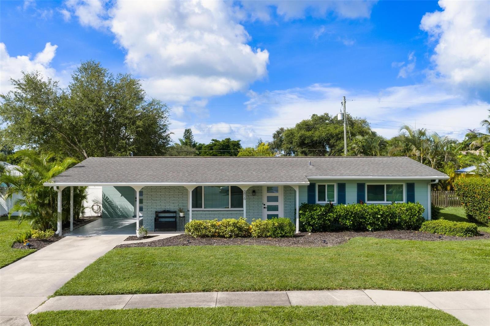 2828 GULF GATE DR — photo 2