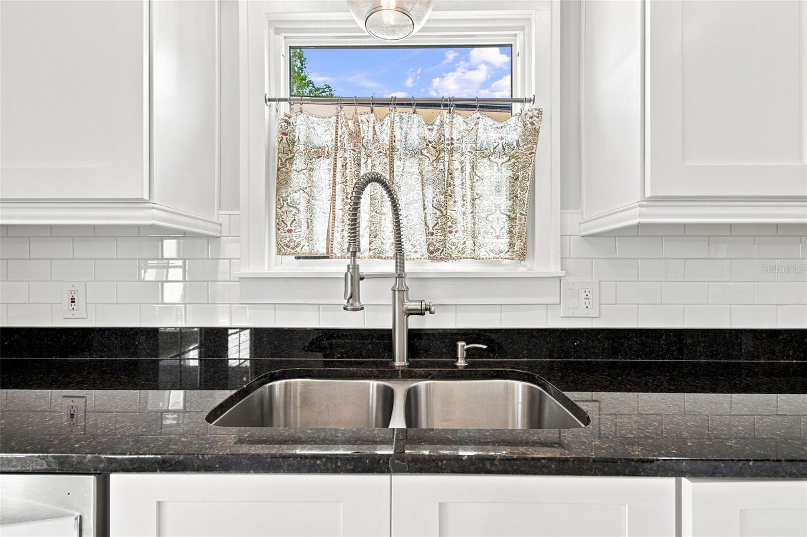 3630 FOSTER HILL DR N — photo 18