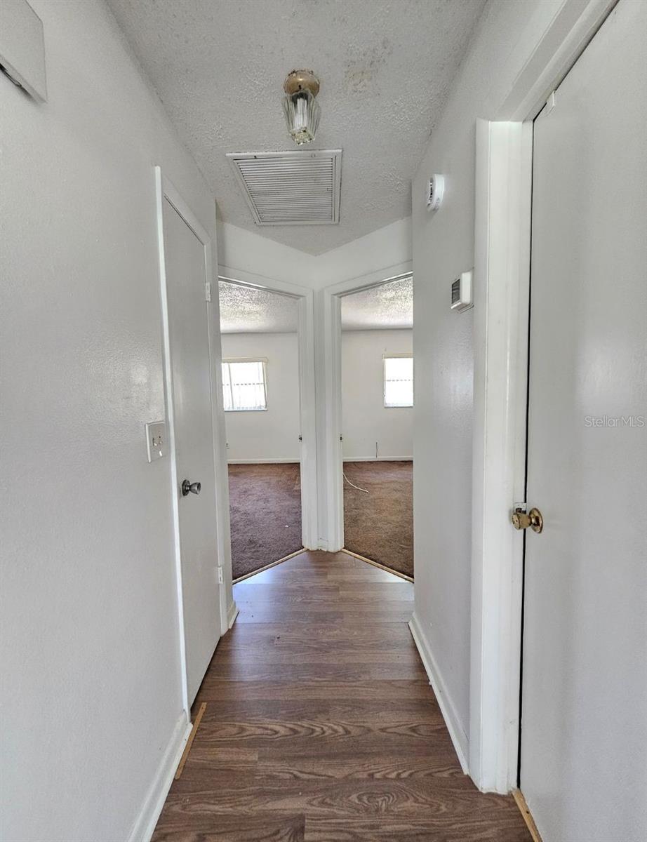 209 NW JEFFERSON CIR N #13 — photo 8