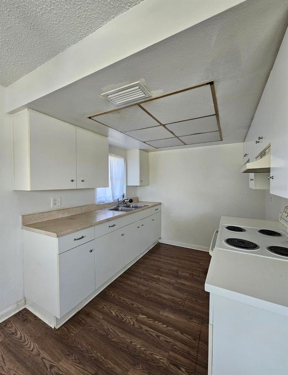 209 NW JEFFERSON CIR N #13 — photo 7