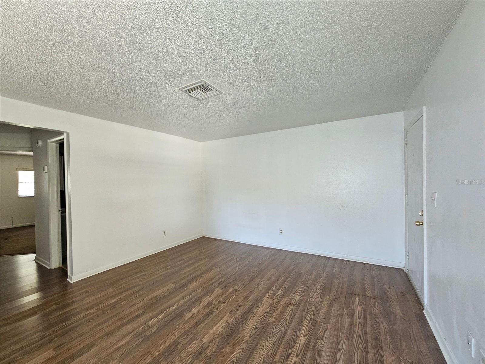 209 NW JEFFERSON CIR N #13 — photo 5