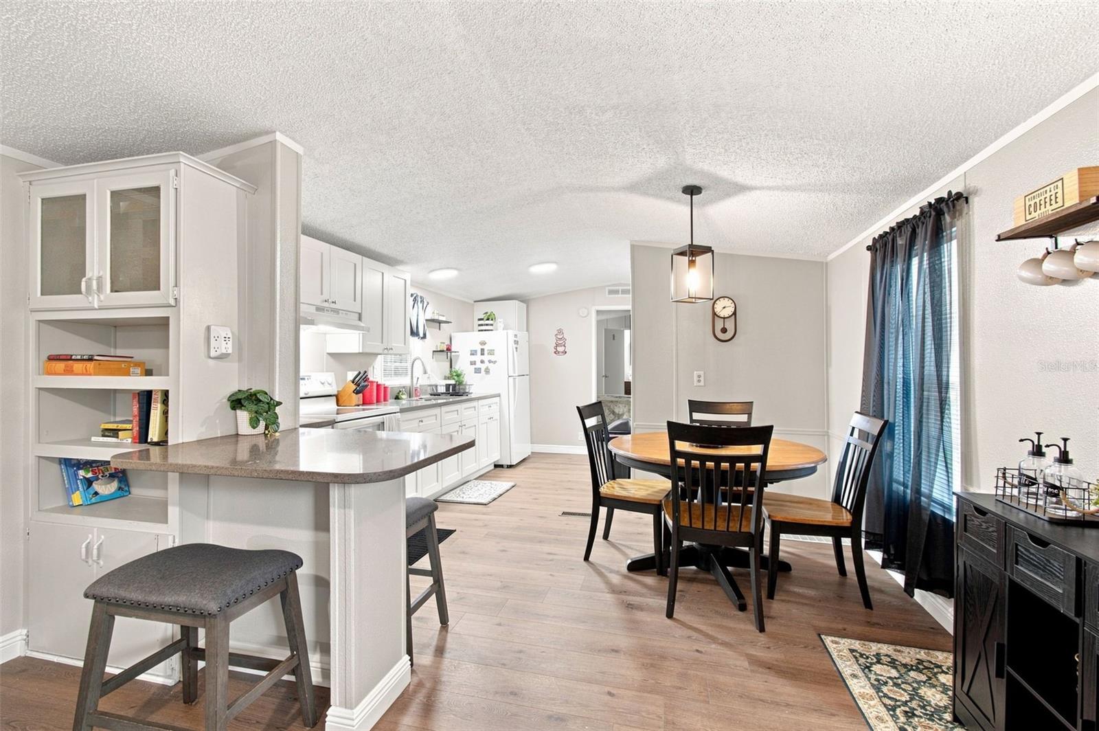 8823 E MILLPOINT RD — photo 8