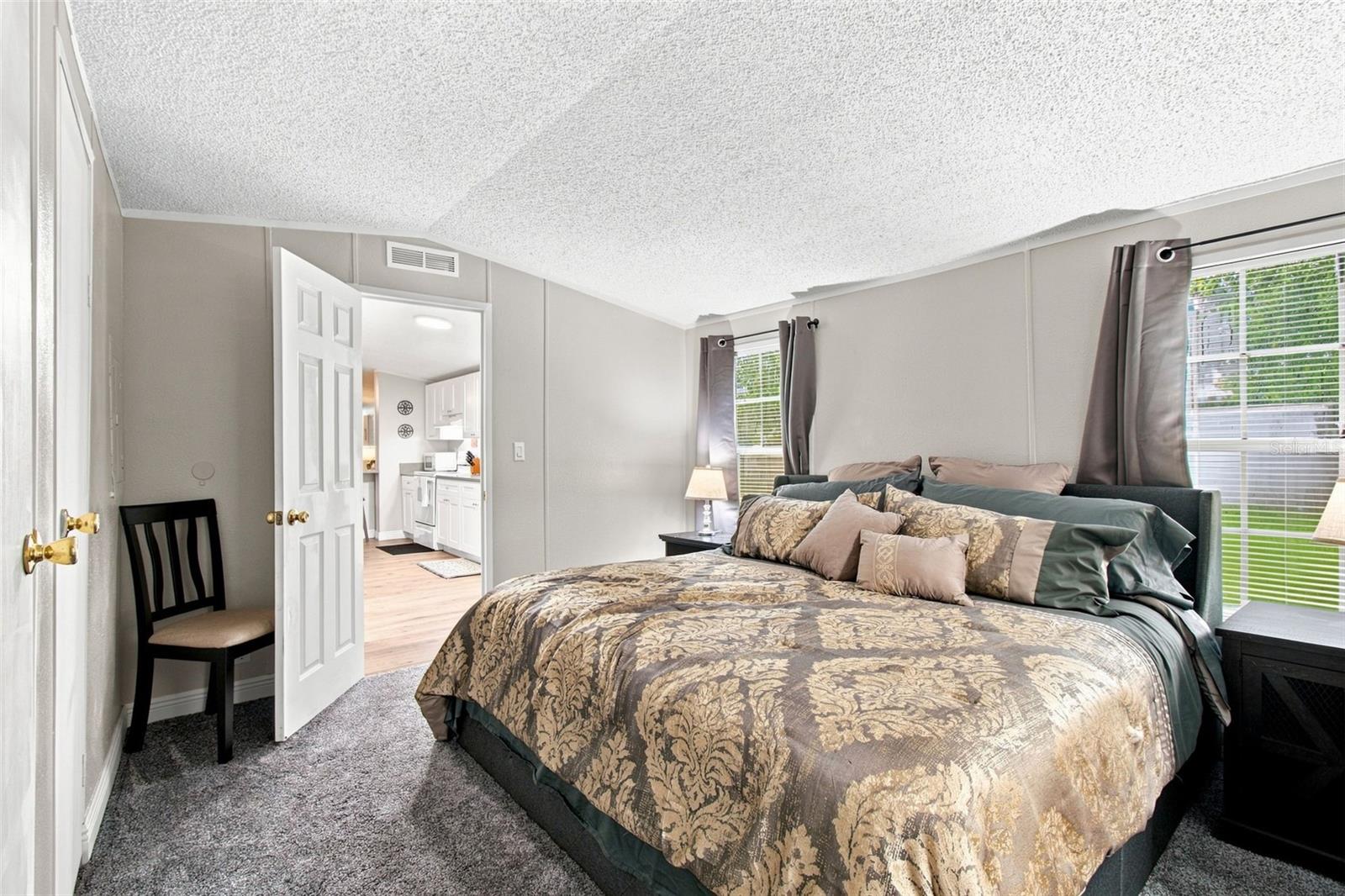 8823 E MILLPOINT RD — photo 17