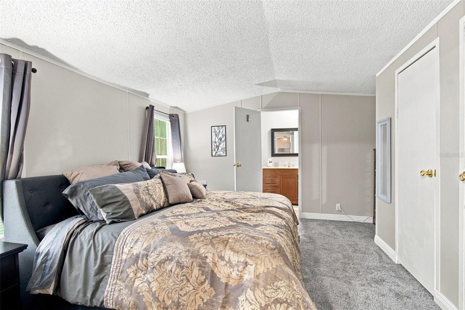 8823 E MILLPOINT RD — photo 14