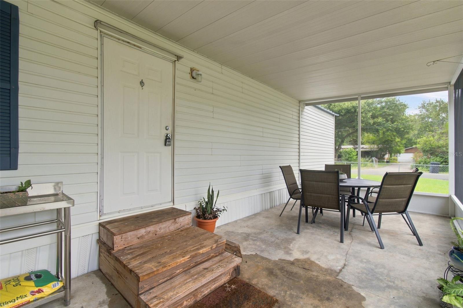 8823 E MILLPOINT RD — photo 3