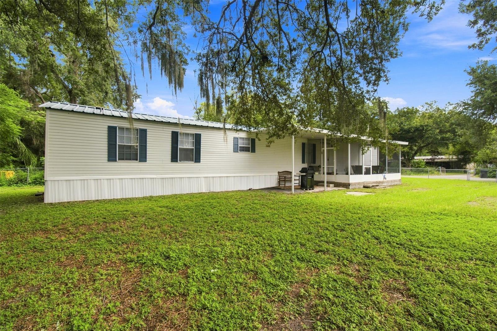8823 E MILLPOINT RD — photo 2
