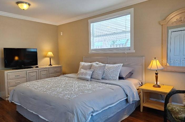 695 ALLIGATOR DR — photo 6