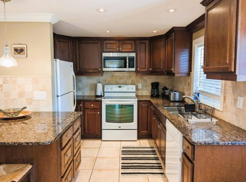 695 ALLIGATOR DR — photo 5