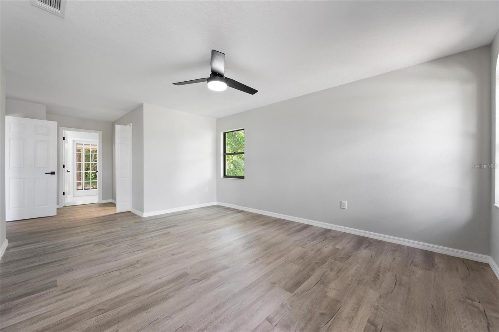 172 SHADY PINE LN — photo 13