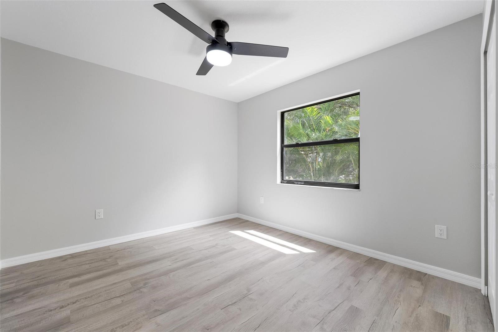 172 SHADY PINE LN — photo 22
