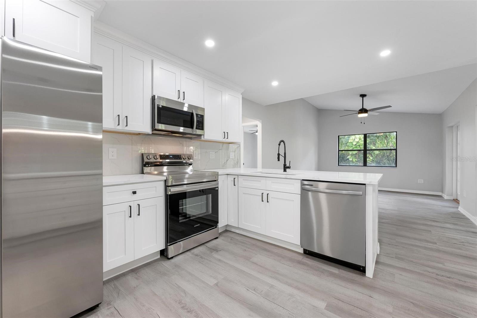 172 SHADY PINE LN — photo 7