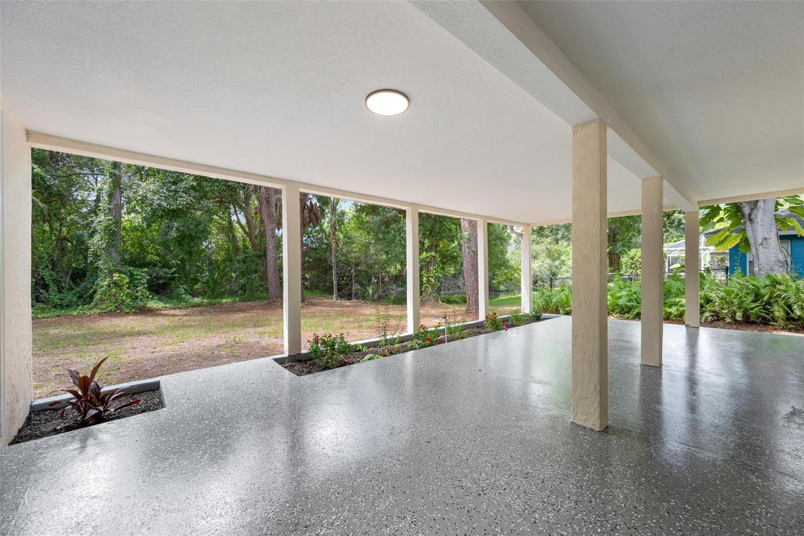 172 SHADY PINE LN — photo 24