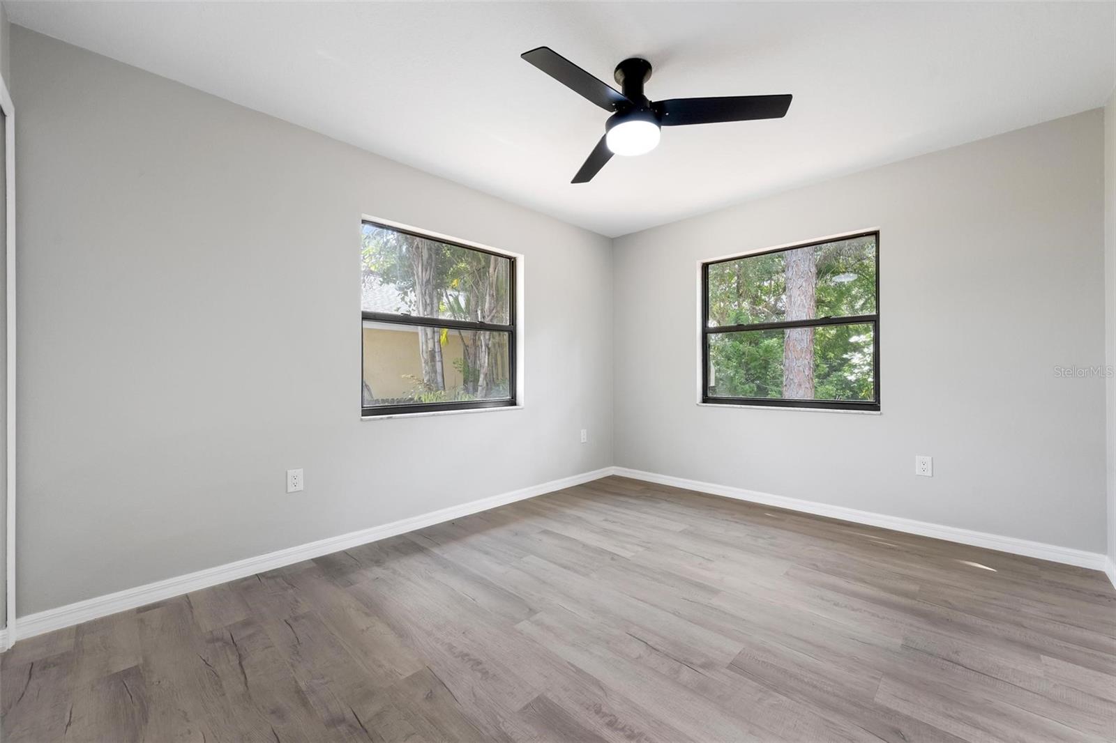 172 SHADY PINE LN — photo 19